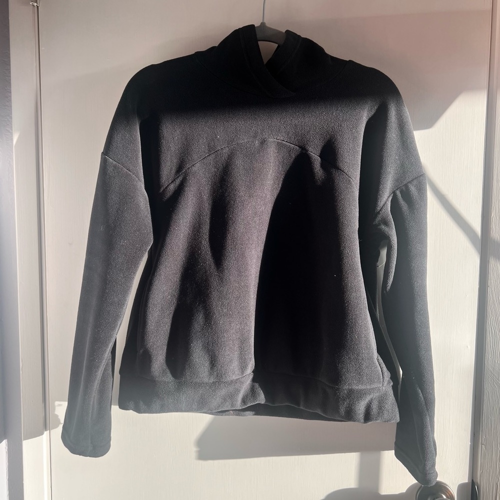 Warm Soft Nike hoodie with pockets